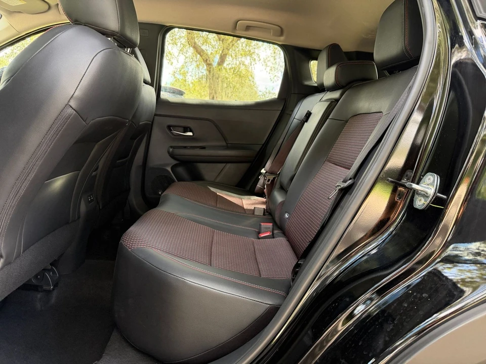 2026 Nissan Kicks - Image 26 of 31