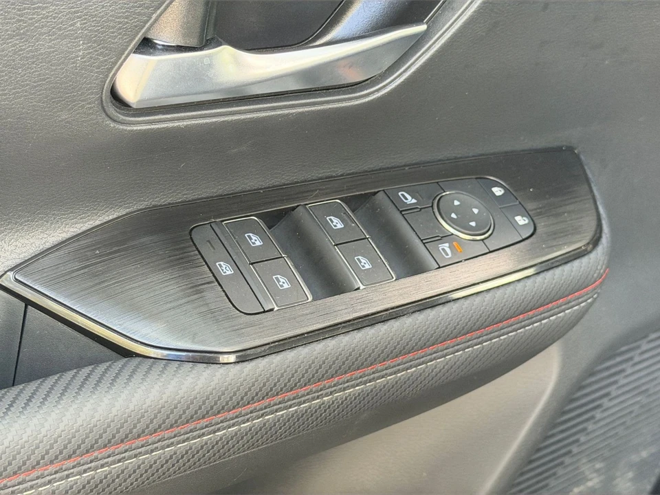 2026 Nissan Kicks - Image 20 of 31