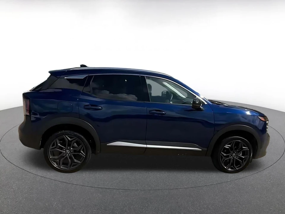 2026 Nissan Kicks - Image 17 of 31