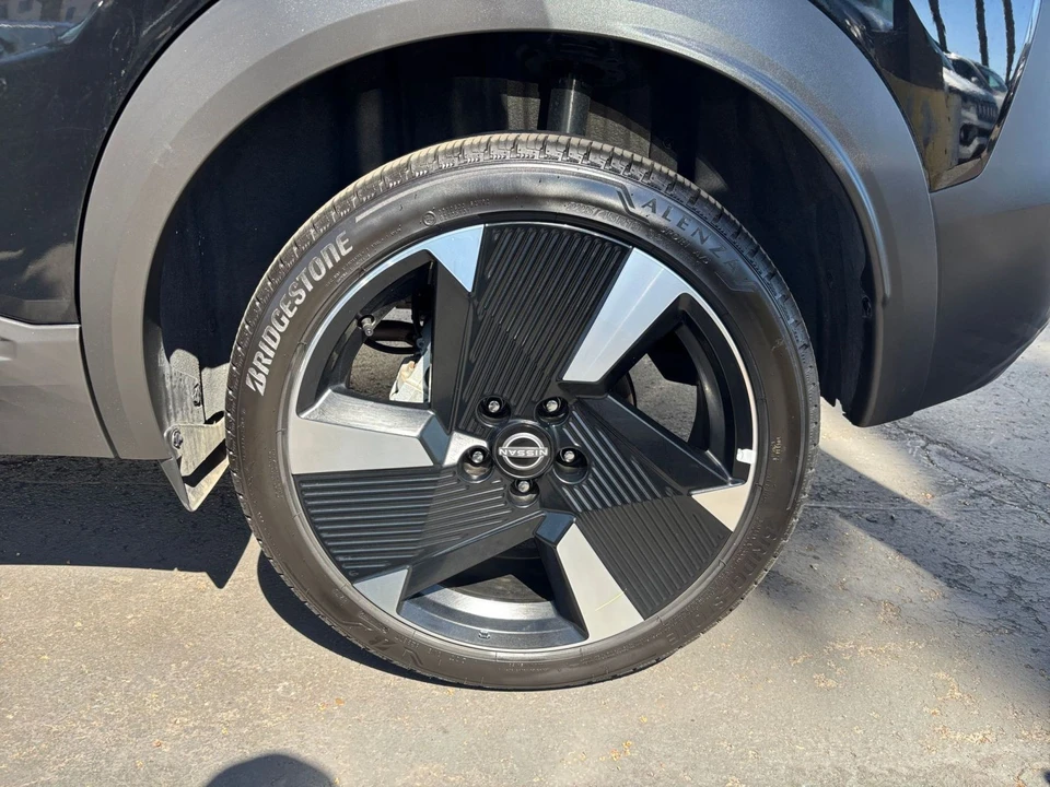 2026 Nissan Kicks - Image 30 of 31