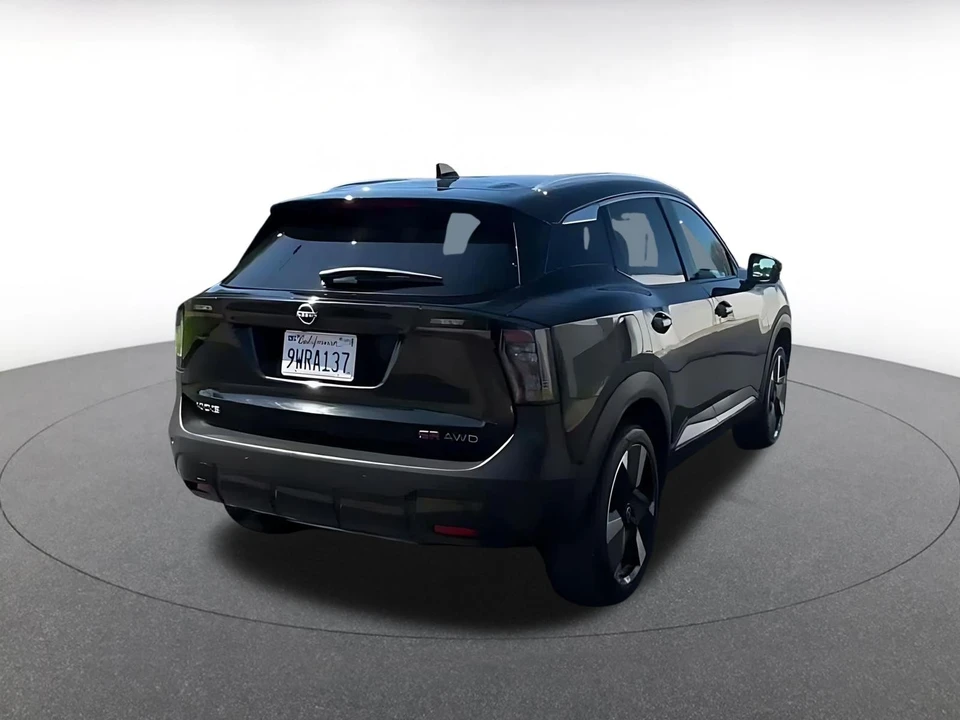 2026 Nissan Kicks - Image 15 of 31