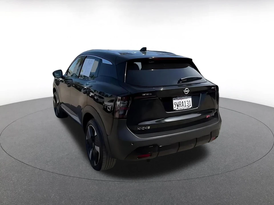 2026 Nissan Kicks - Image 12 of 31