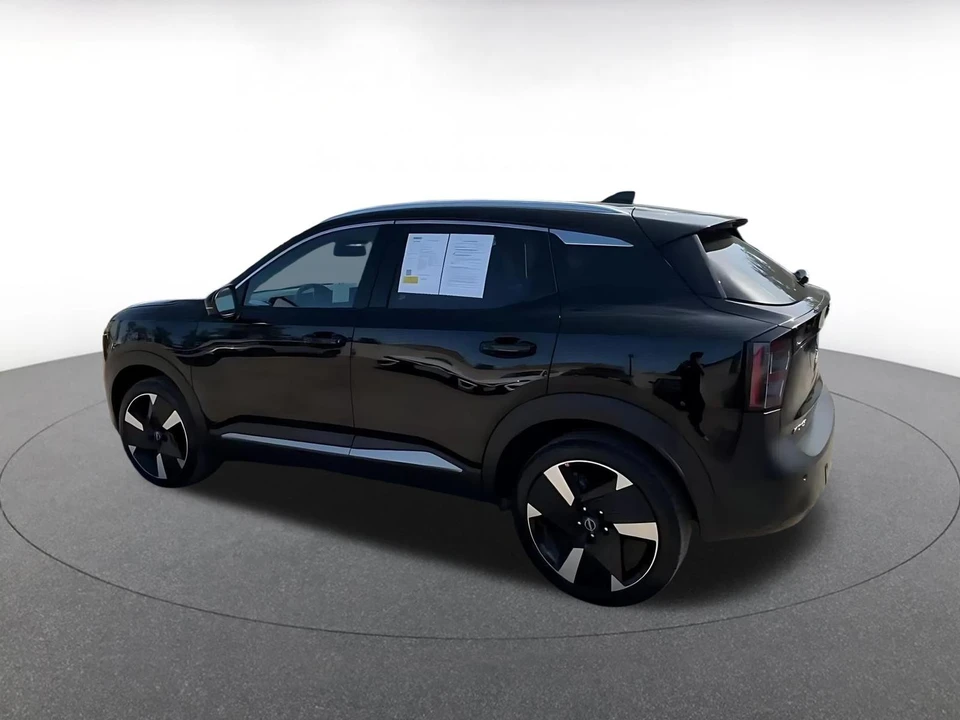 2026 Nissan Kicks - Image 11 of 31