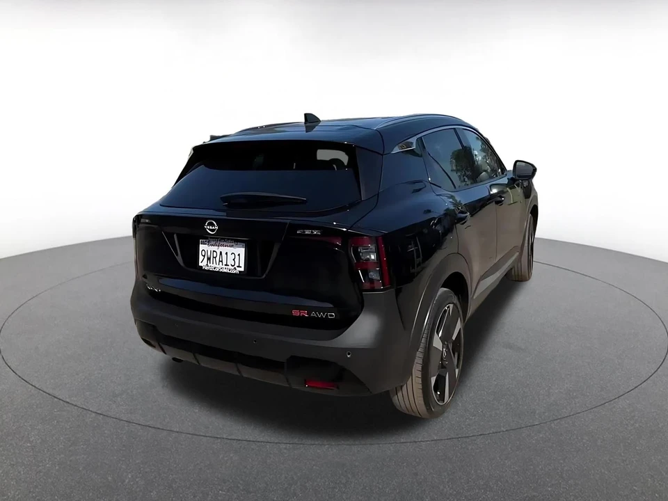 2026 Nissan Kicks - Image 15 of 31