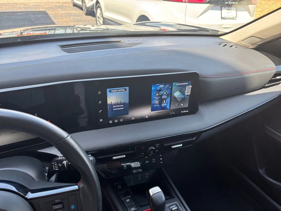 2026 Nissan Kicks - Image 18 of 31