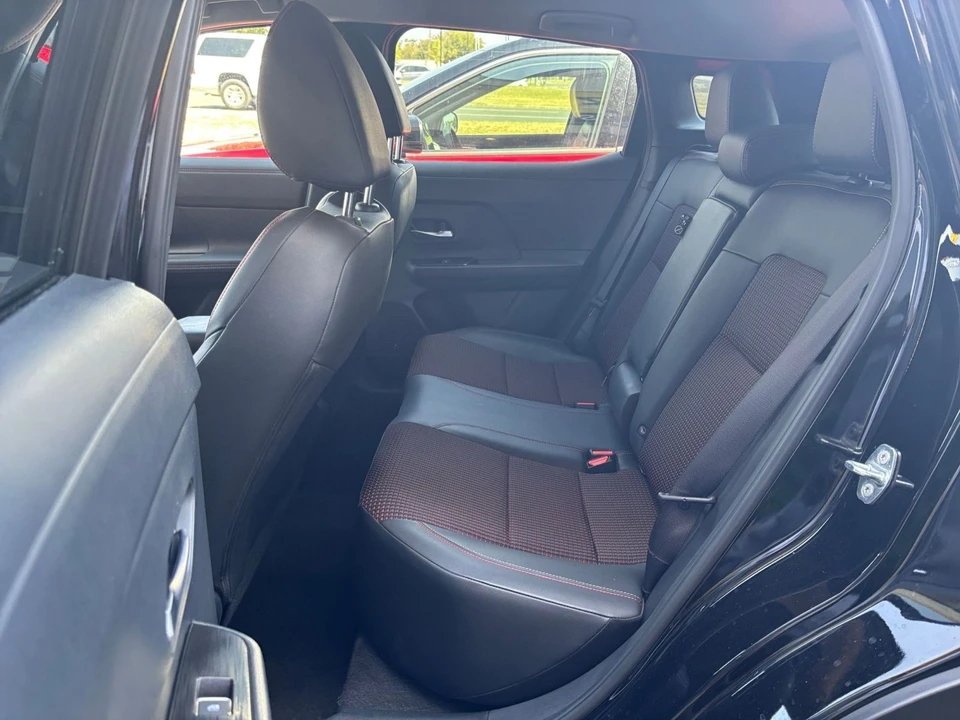 2026 Nissan Kicks - Image 26 of 31