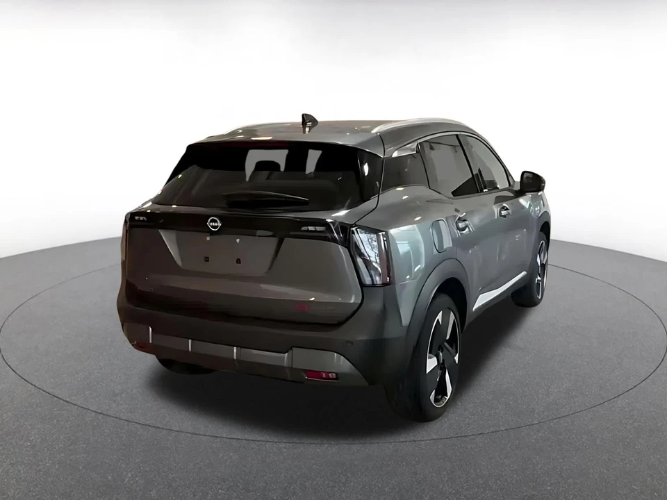 2026 Nissan Kicks - Image 14 of 31