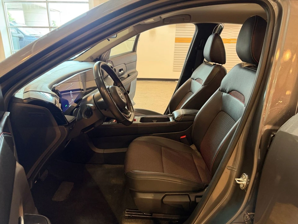 2026 Nissan Kicks - Image 27 of 31