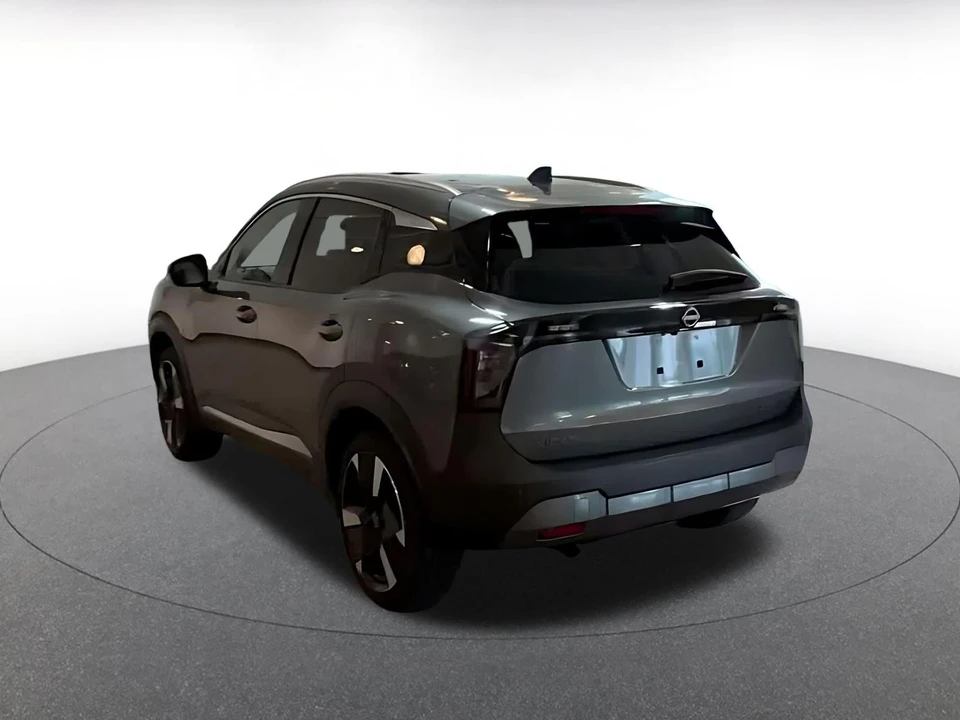2026 Nissan Kicks - Image 11 of 31