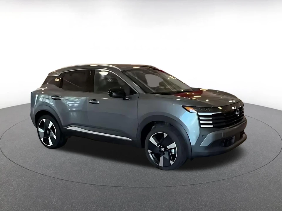 2026 Nissan Kicks - Image 2 of 31