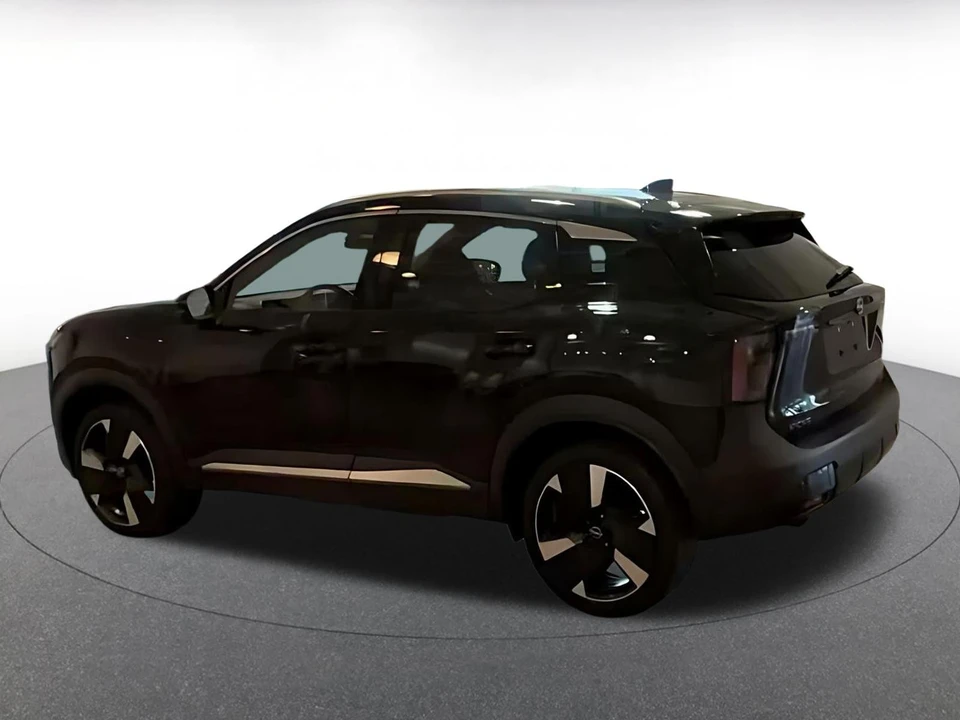 2026 Nissan Kicks - Image 14 of 31