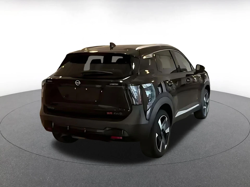 2026 Nissan Kicks - Image 15 of 31