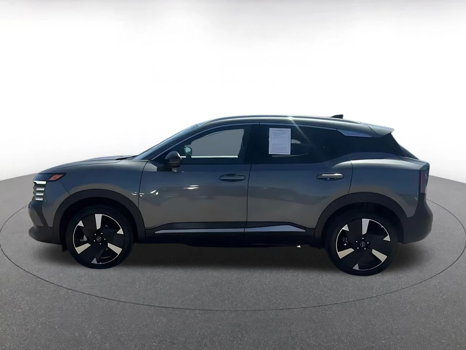 2026 Nissan Kicks - Image 12 of 31