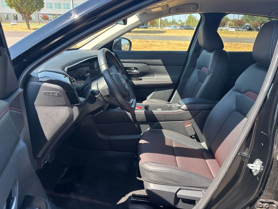 2026 Nissan Kicks - Image 27 of 31