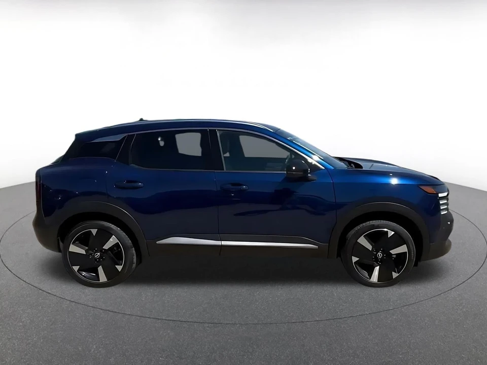 2026 Nissan Kicks - Image 17 of 31