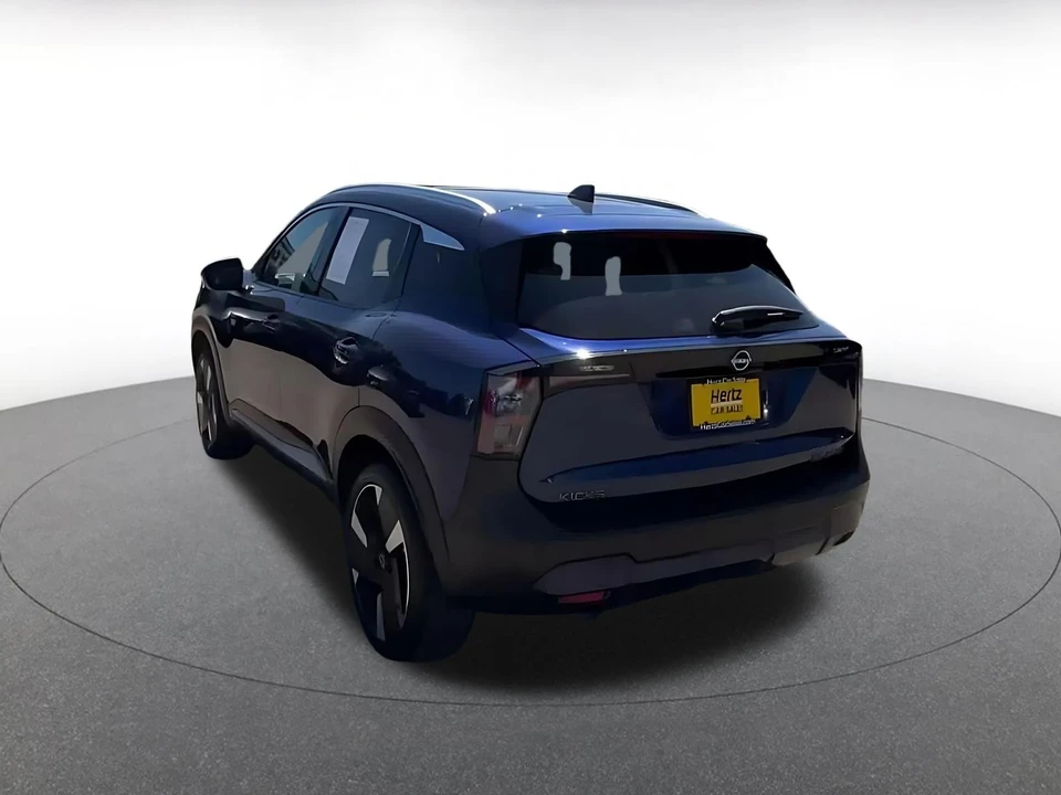 2026 Nissan Kicks - Image 12 of 31
