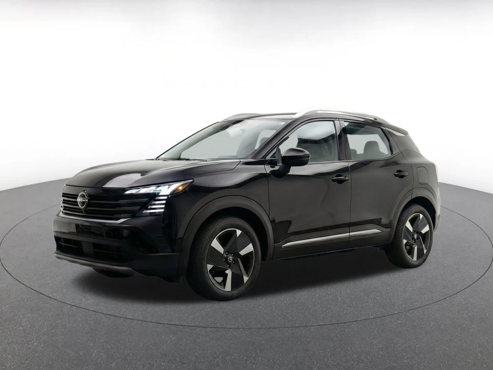 2026 Nissan Kicks - Image 3 of 23
