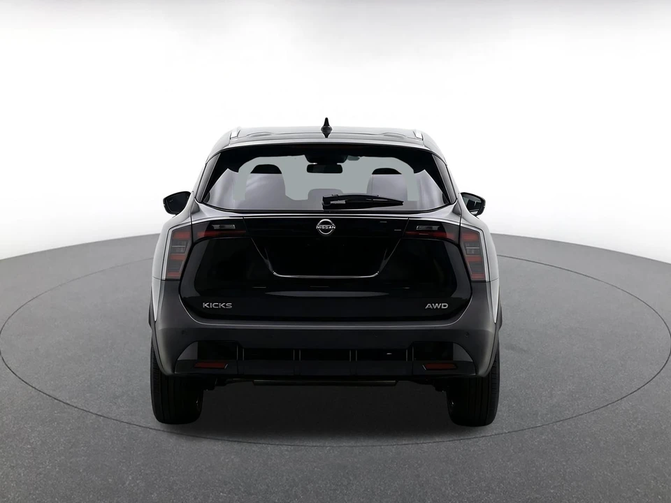 2026 Nissan Kicks - Image 8 of 23