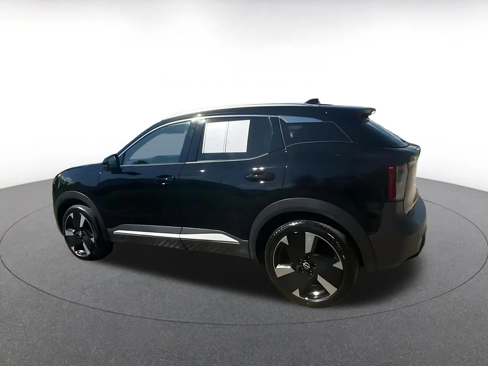 2026 Nissan Kicks - Image 11 of 31