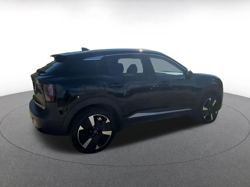 2026 Nissan Kicks - Image 16 of 31