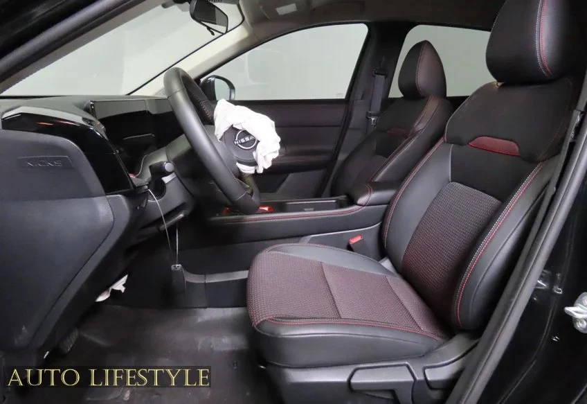 2026 Nissan Kicks - Image 27 of 31