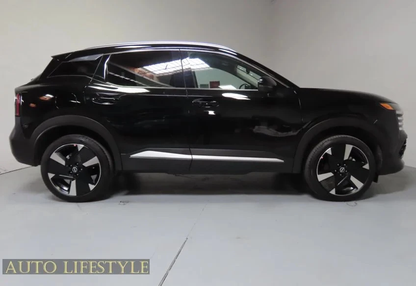 2026 Nissan Kicks - Image 6 of 31