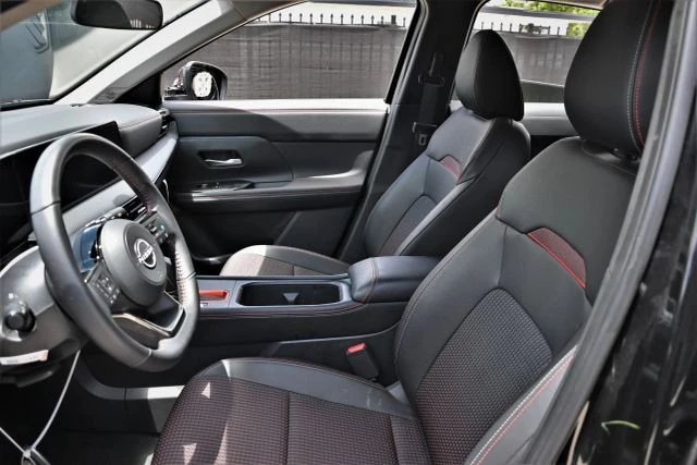 2026 Nissan Kicks - Image 11 of 16