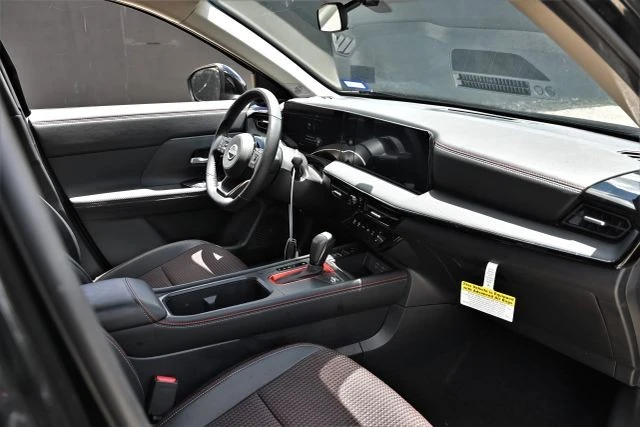 2026 Nissan Kicks - Image 14 of 16