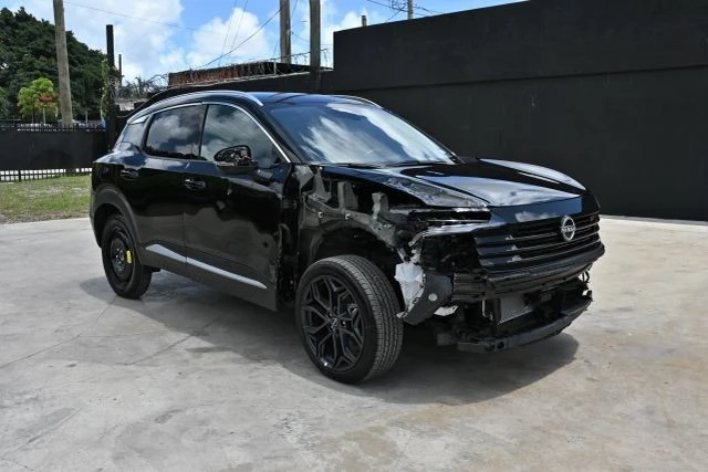 2026 Nissan Kicks - Image 2 of 16