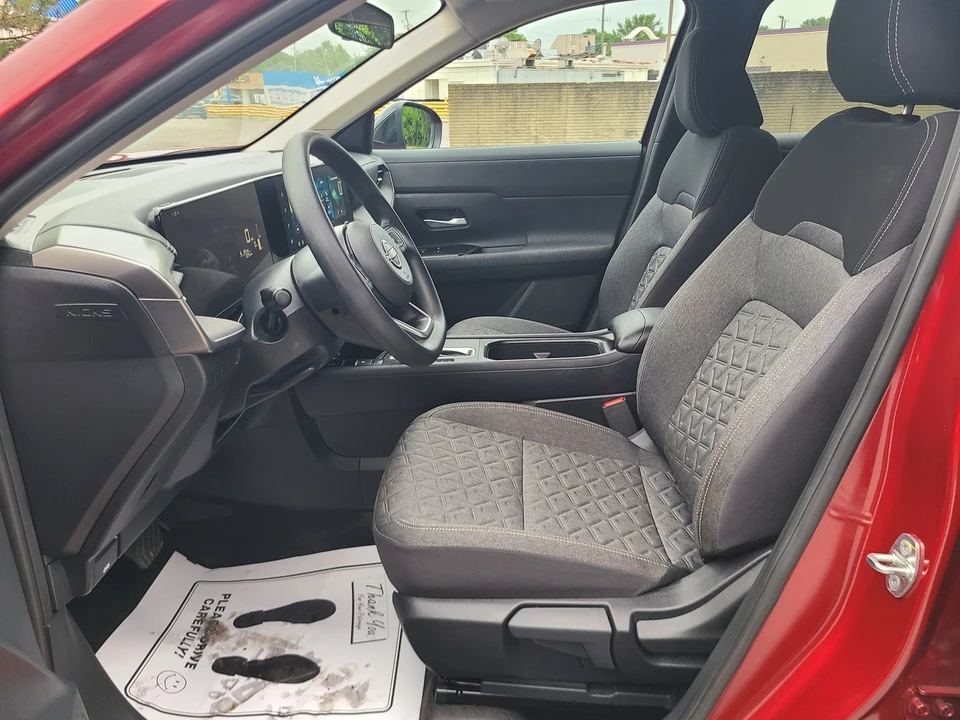 2026 Nissan Kicks - Image 9 of 22
