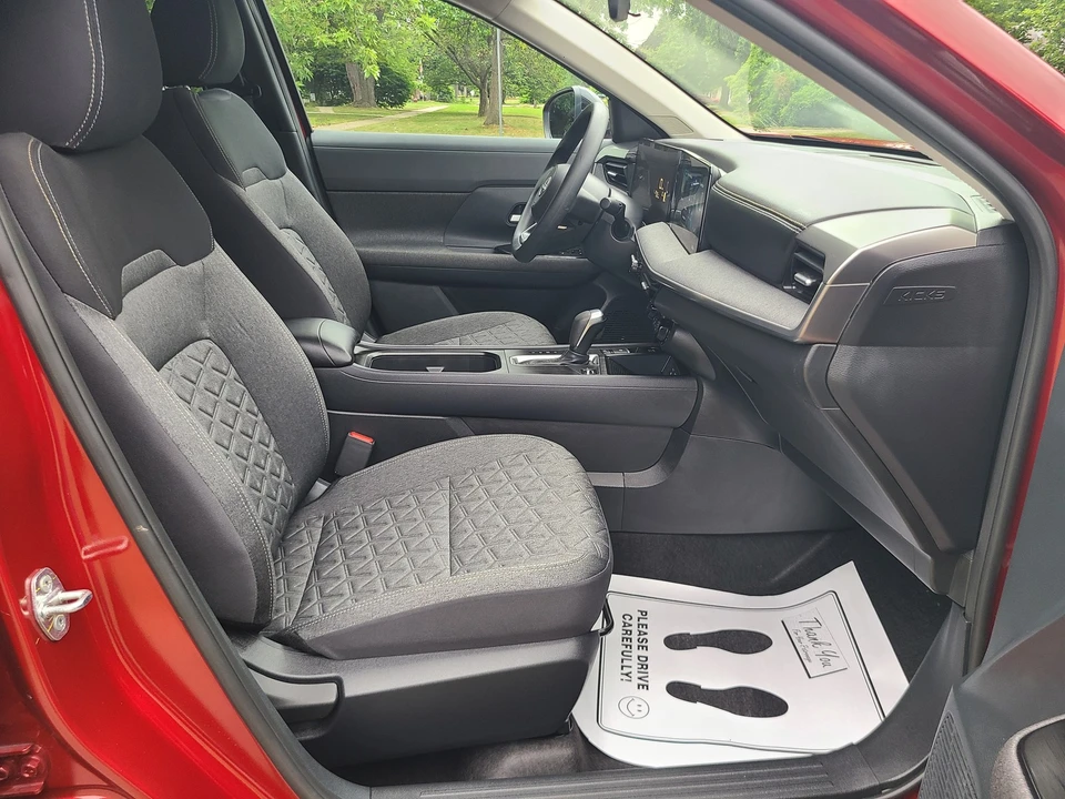 2026 Nissan Kicks - Image 12 of 22