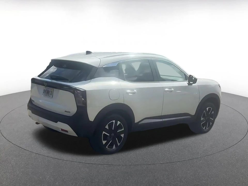 2026 Nissan Kicks - Image 15 of 31