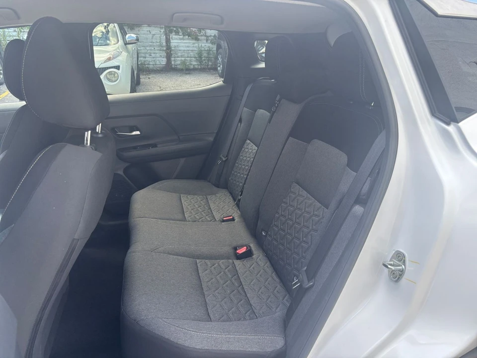 2026 Nissan Kicks - Image 23 of 31
