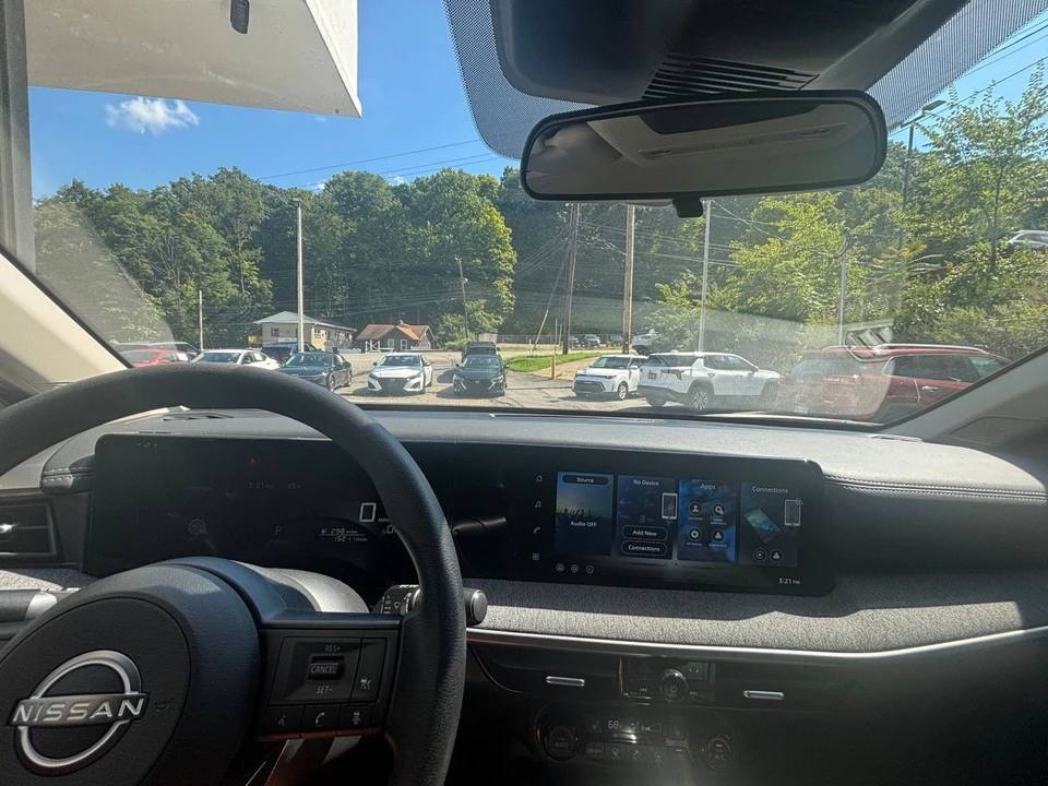 2026 Nissan Kicks - Image 31 of 31