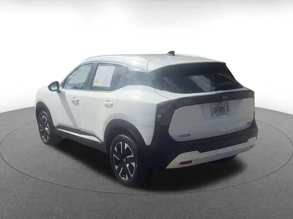 2026 Nissan Kicks - Image 12 of 31