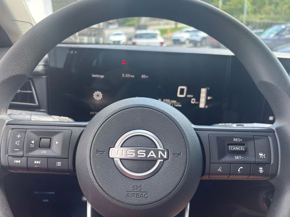 2026 Nissan Kicks - Image 26 of 31