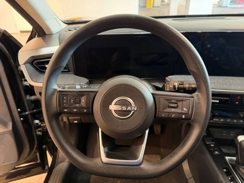 2026 Nissan Kicks - Image 28 of 31