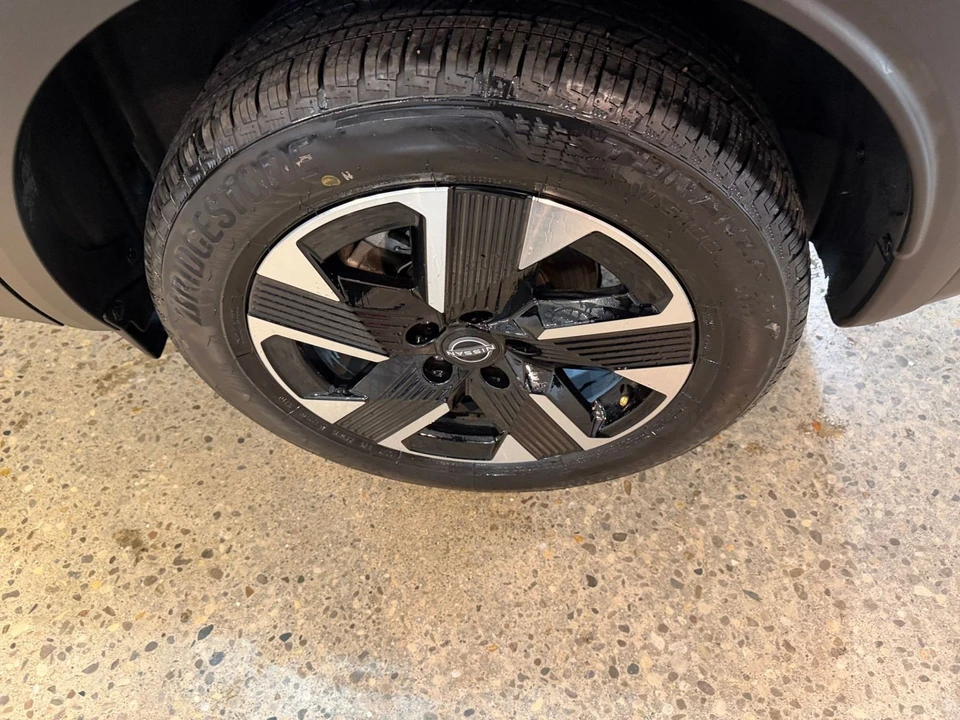 2026 Nissan Kicks - Image 30 of 31