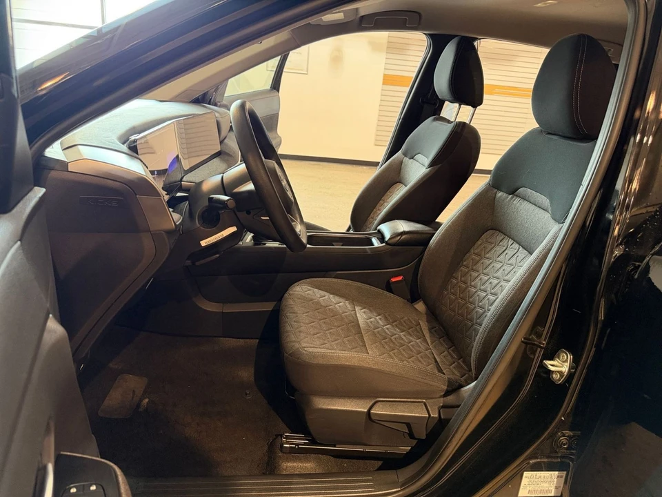 2026 Nissan Kicks - Image 27 of 31