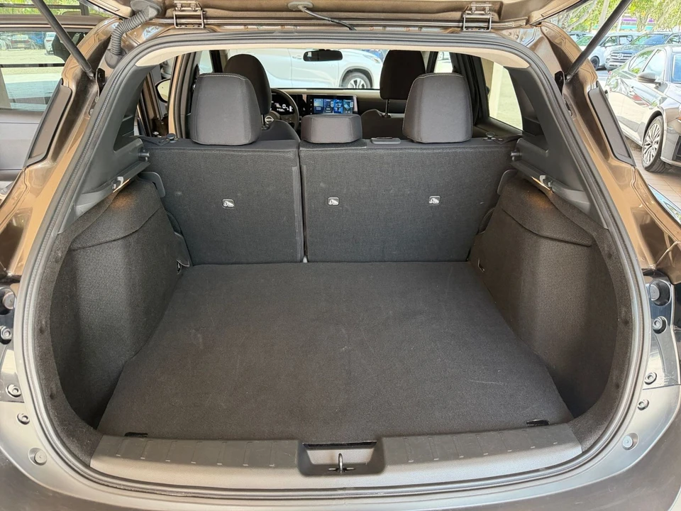 2026 Nissan Kicks - Image 27 of 31