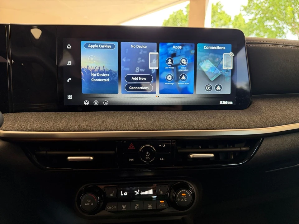 2026 Nissan Kicks - Image 18 of 31