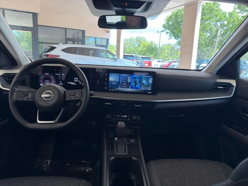 2026 Nissan Kicks - Image 29 of 31