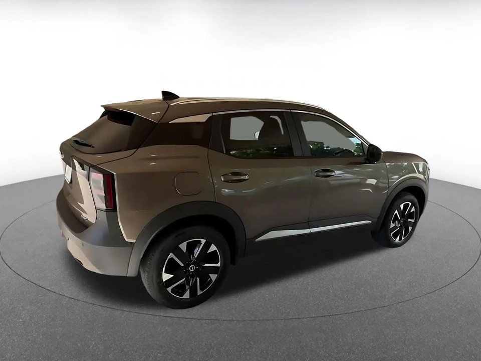 2026 Nissan Kicks - Image 14 of 31
