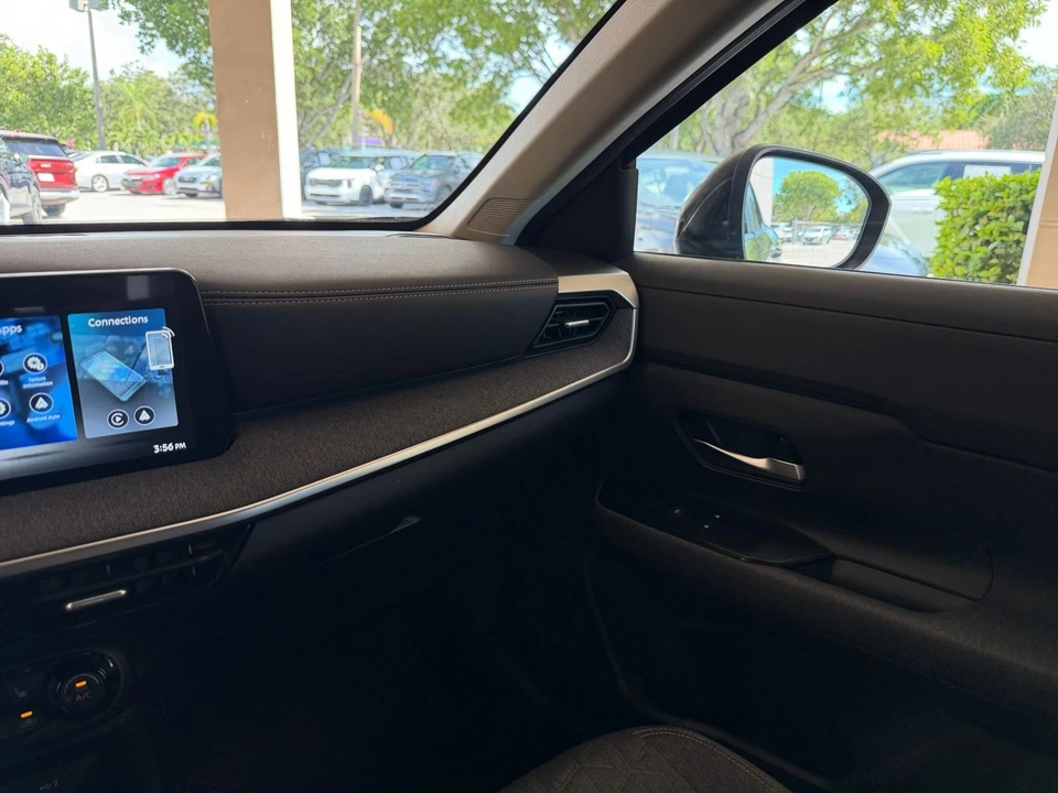 2026 Nissan Kicks - Image 31 of 31