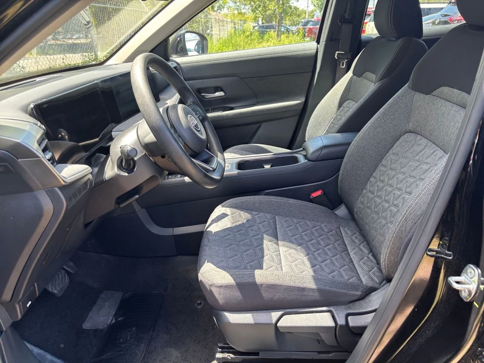 2026 Nissan Kicks - Image 27 of 31