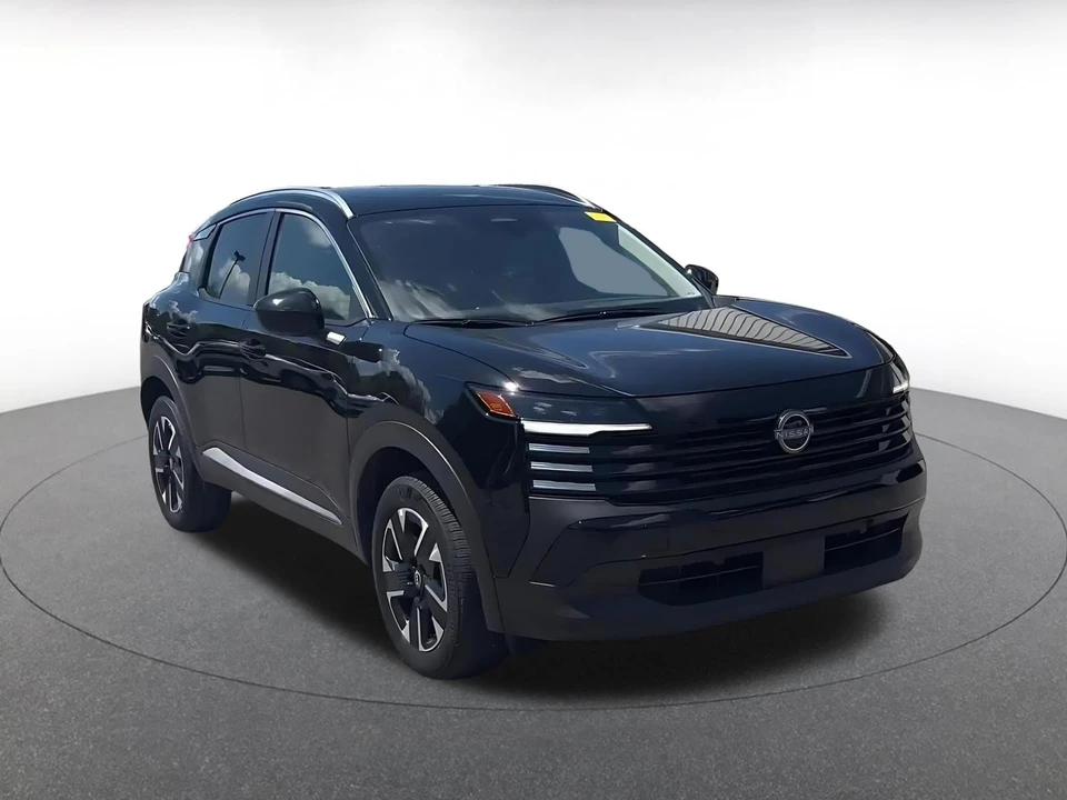 2026 Nissan Kicks - Image 2 of 31