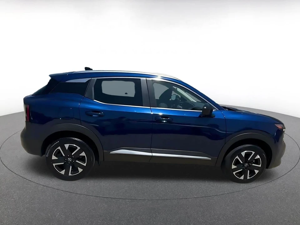 2026 Nissan Kicks - Image 17 of 31