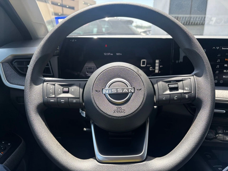 2026 Nissan Kicks - Image 28 of 31