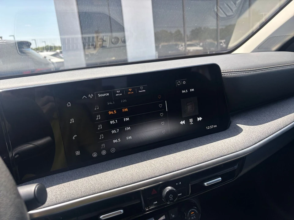2026 Nissan Kicks - Image 21 of 31