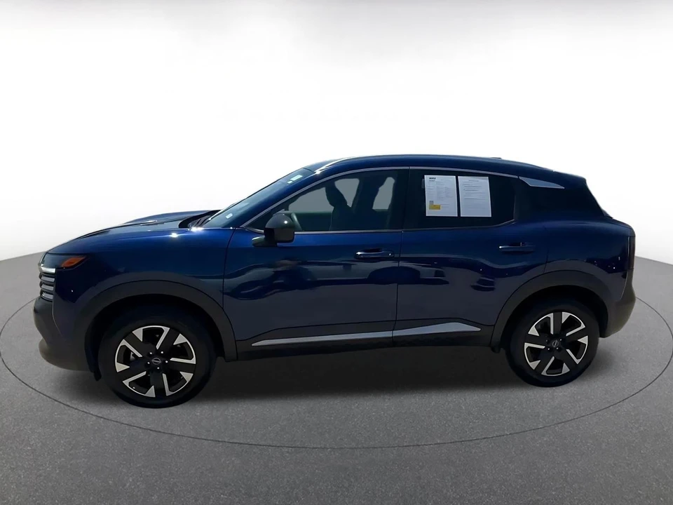 2026 Nissan Kicks - Image 9 of 31